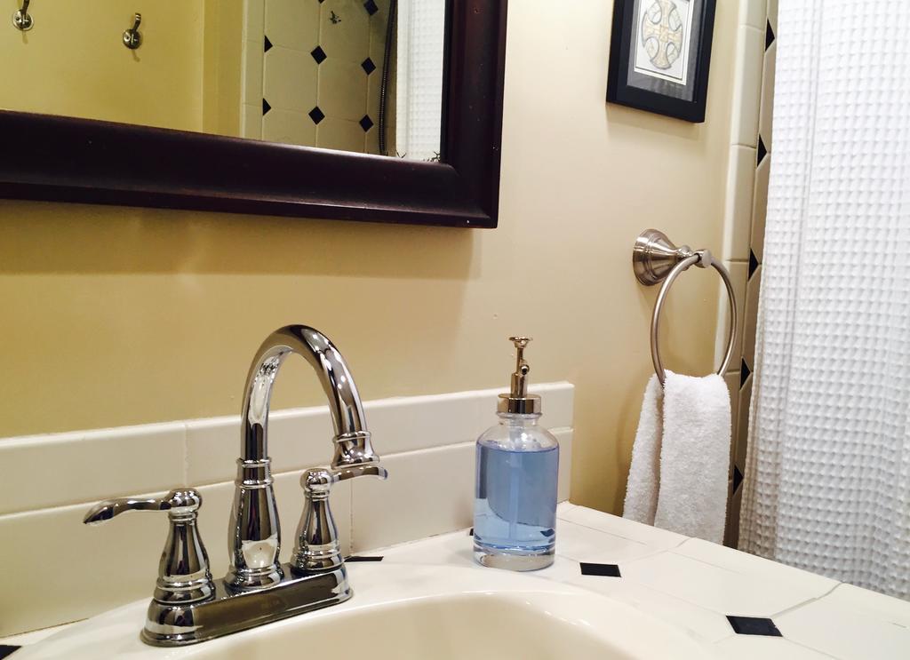 Aberdeen Stone Cottage B&B Traverse City Kültér fotó