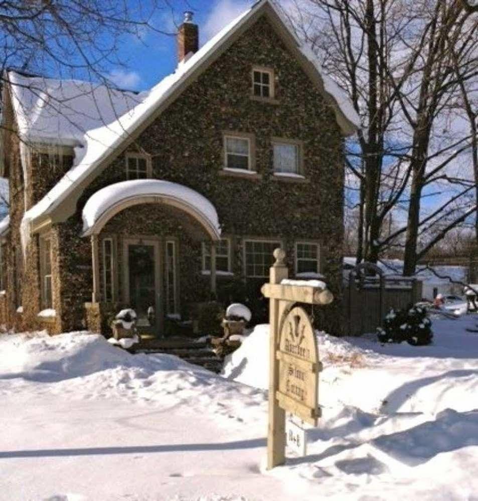 Aberdeen Stone Cottage B&B Traverse City Kültér fotó