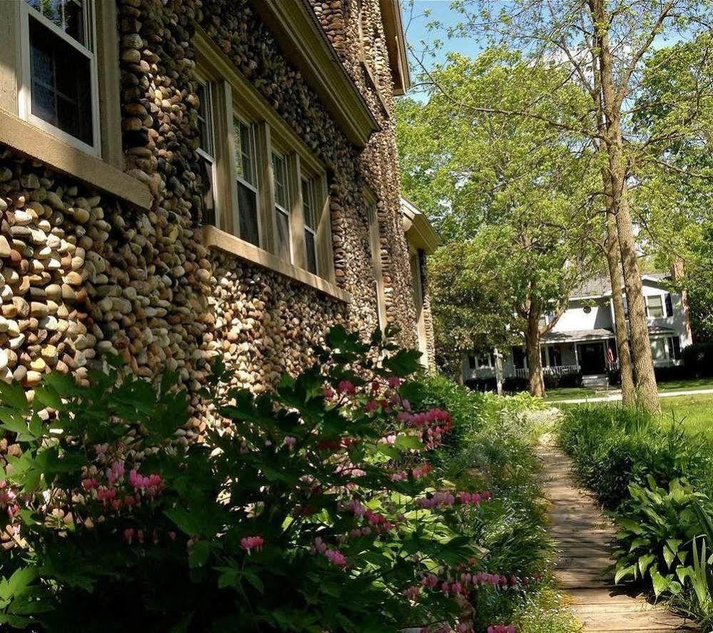 Aberdeen Stone Cottage B&B Traverse City Kültér fotó